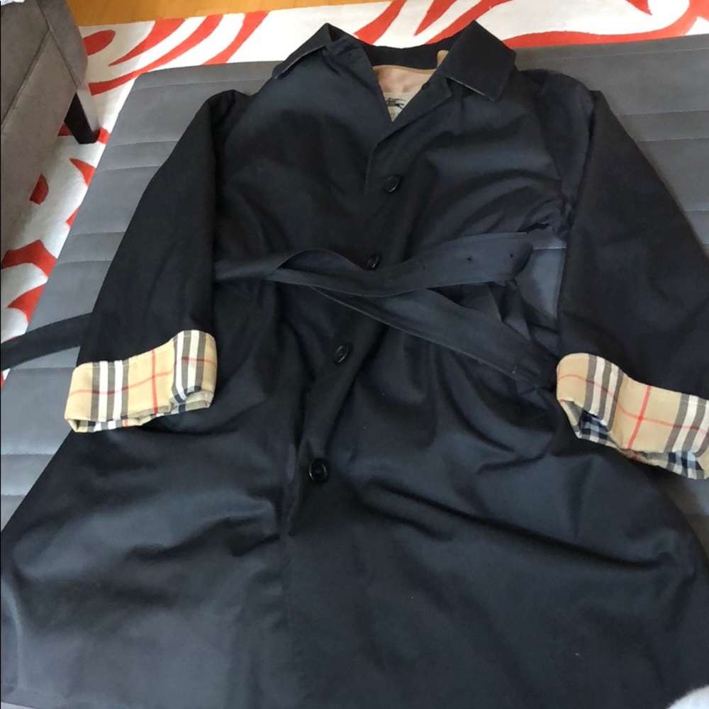 Burberry Trench w/liner.Sz12/14,sleeves shortened.